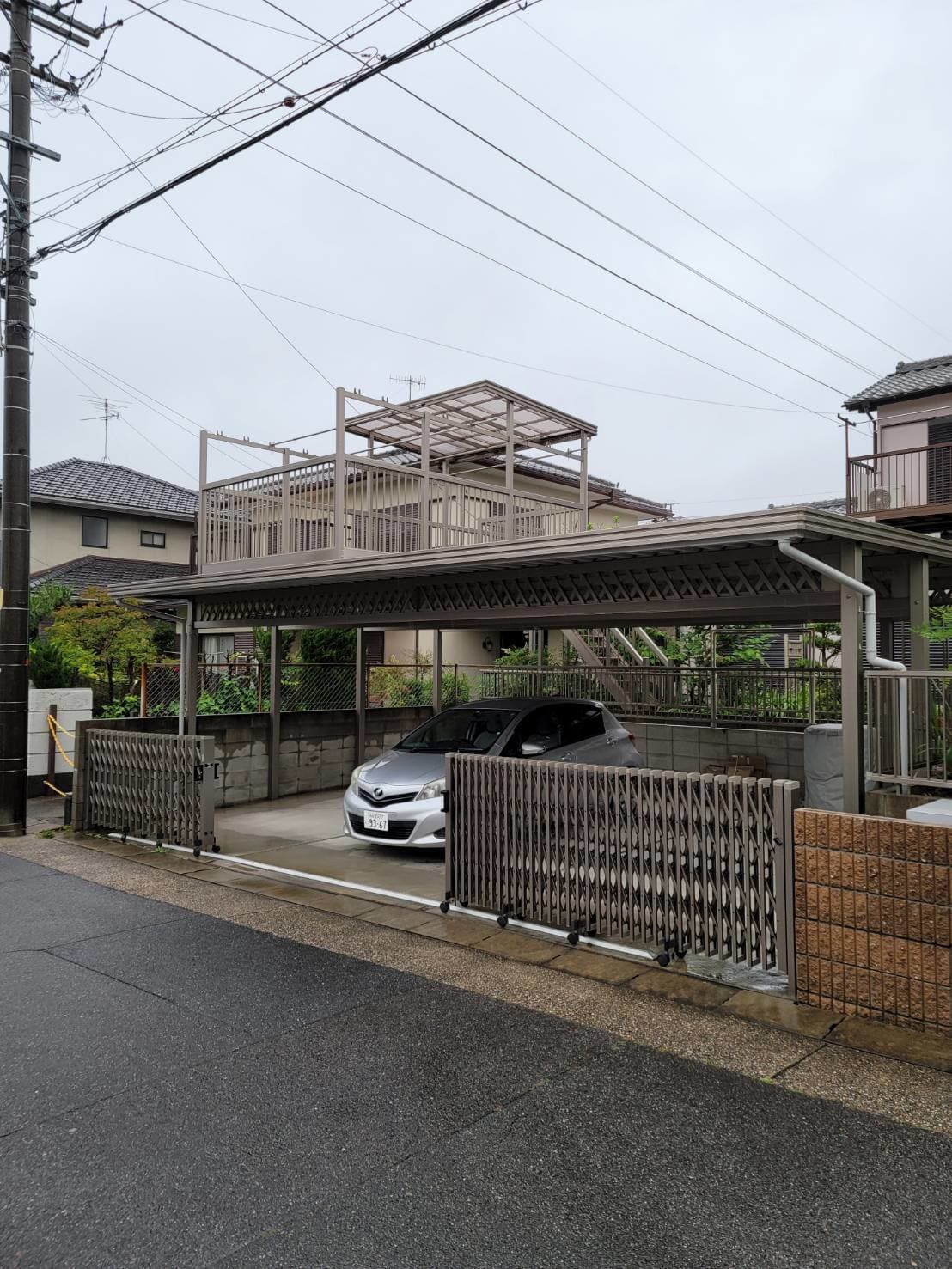 折板屋根カーポート新設 | 名古屋市北区のエクステリア工事ならイズ美