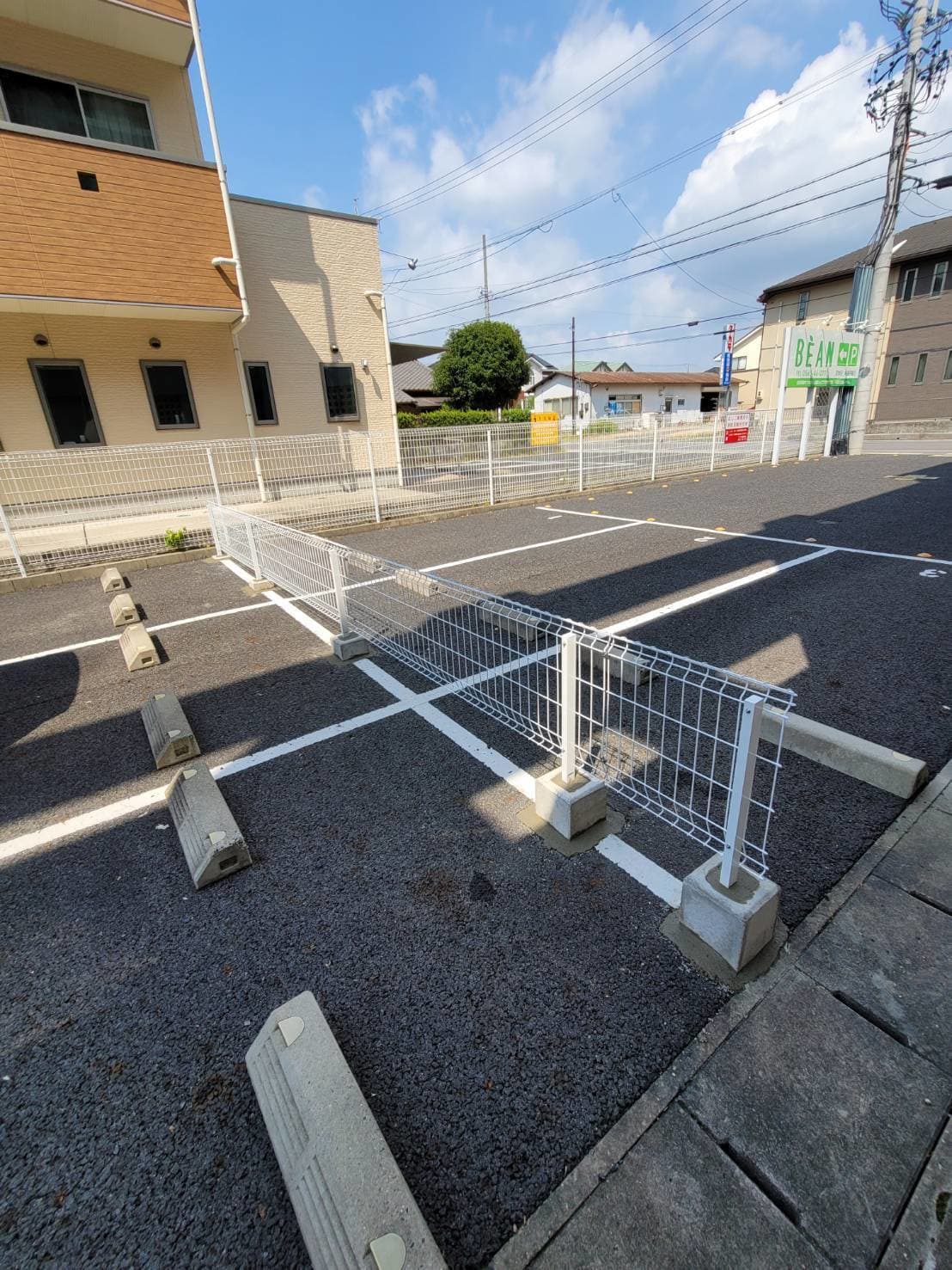 駐車場フェンス設置 | 名古屋市北区のエクステリア工事ならイズ美