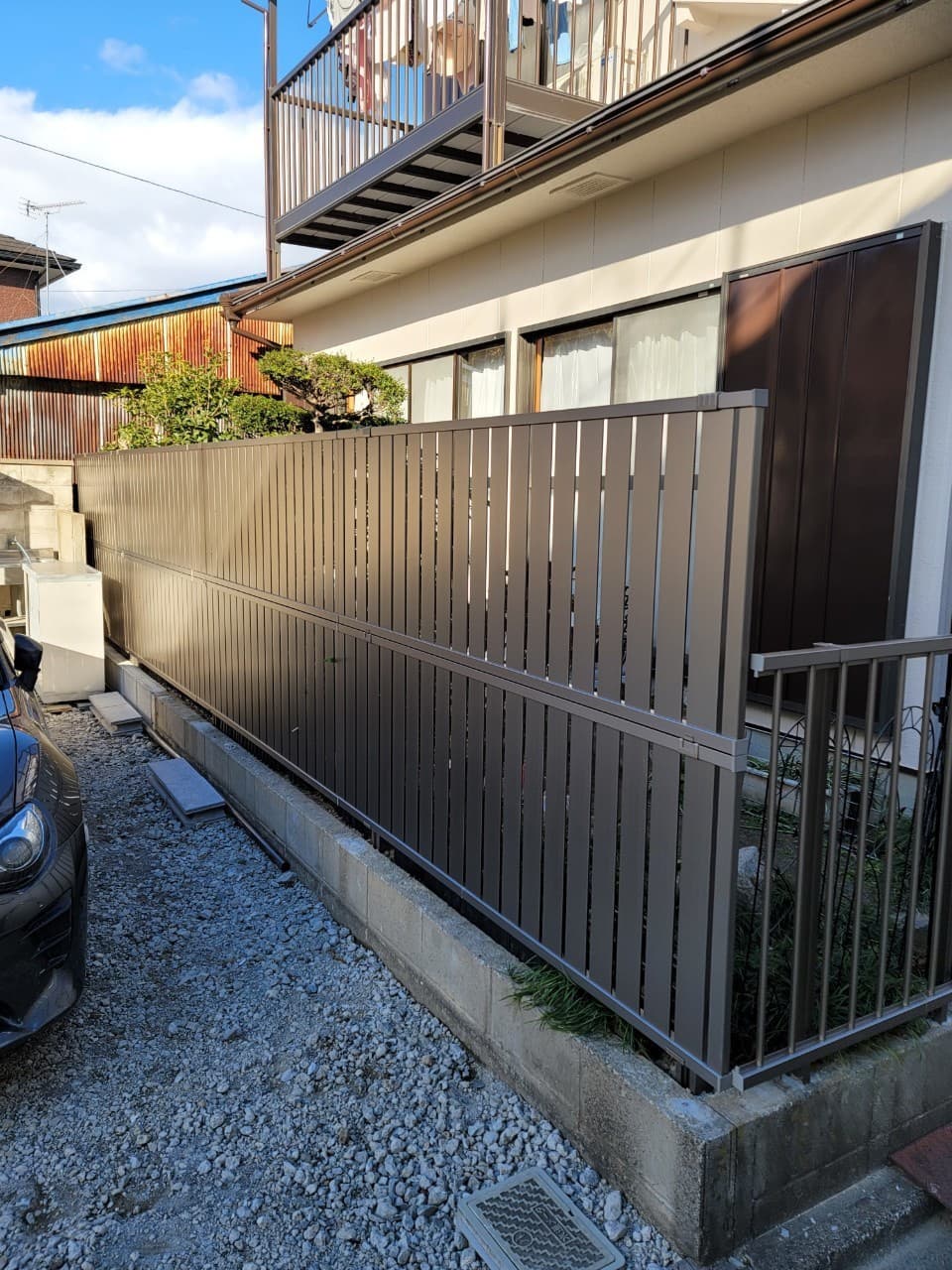 2段フェンス設置 | 名古屋市北区のエクステリア工事ならイズ美